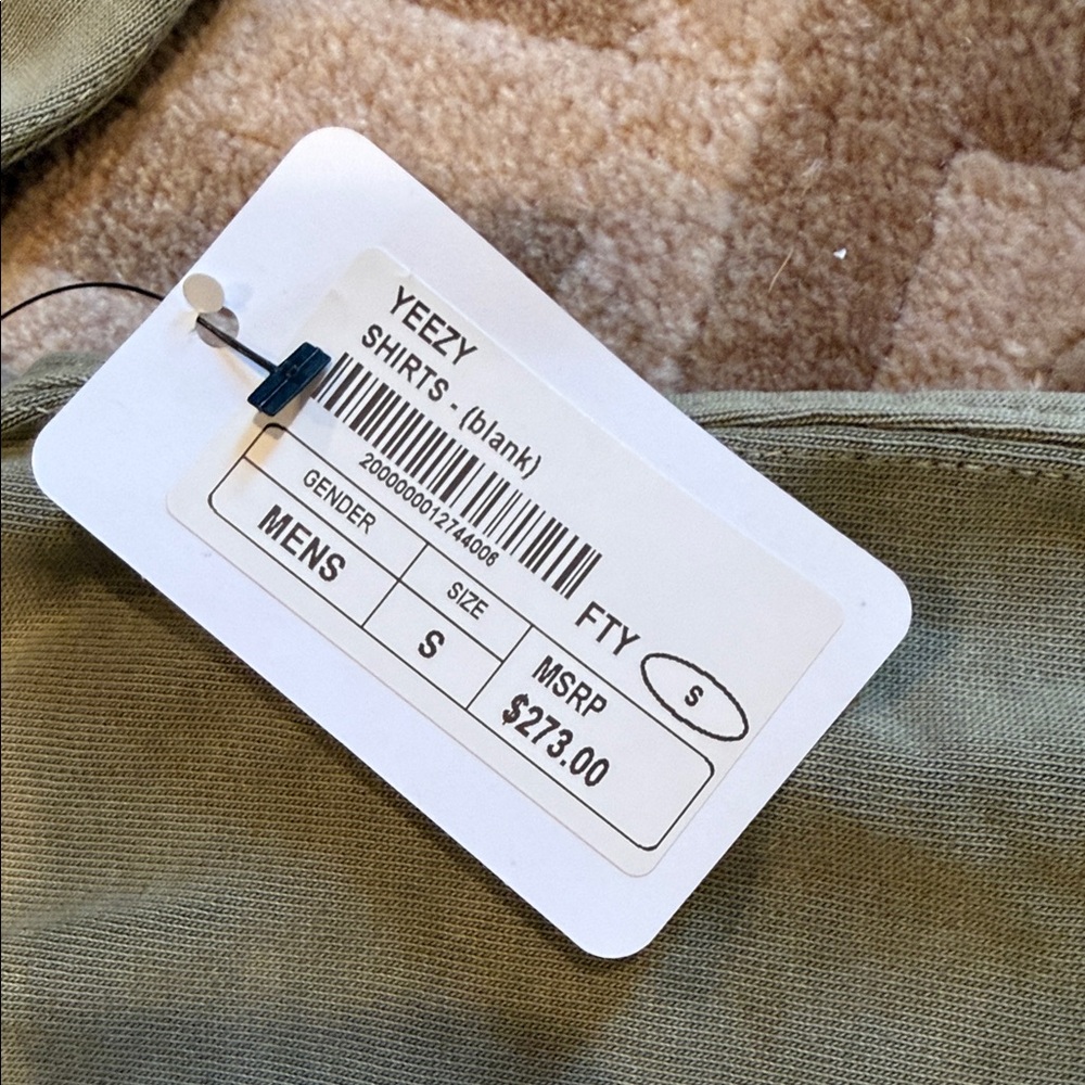 Season 3 Yeezy View 4